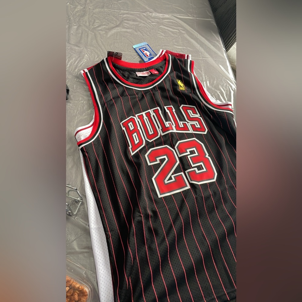 NBA jerseys - Picture 2 of 3